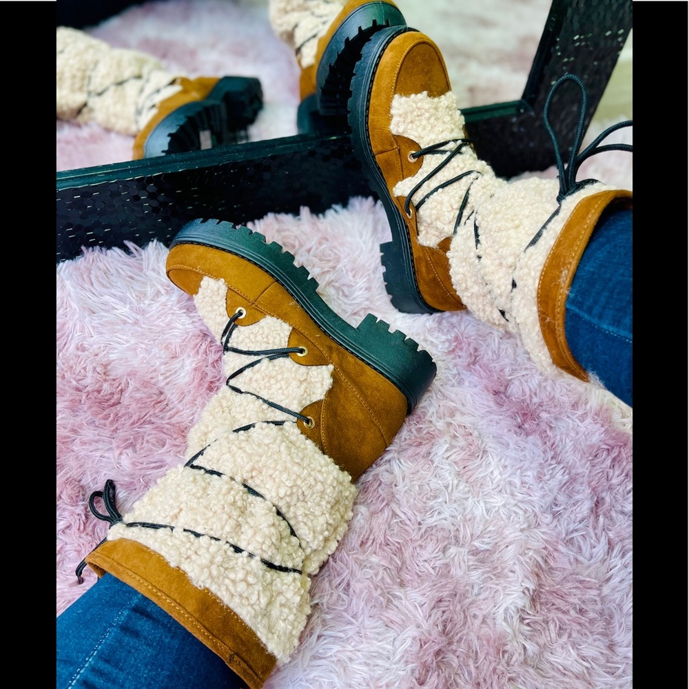 🪵Cabin Fever Toffee Boot🪵